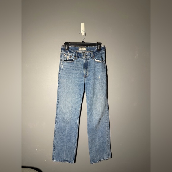 Abercrombie & Fitch Denim - Abercrombie & Fitch The 90s Relaxed High Rise Jean Size 27/4S